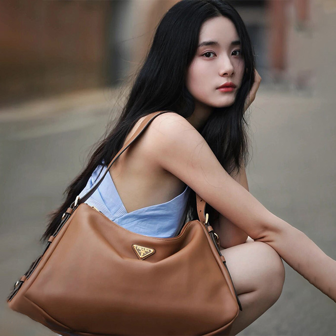 9a+quality prada aimee large leather shoulder bag